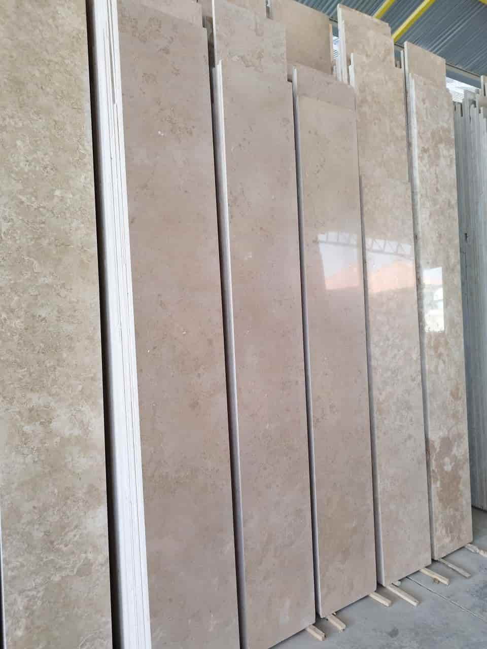 تصویر 4 از فروش سنگ تراورتن کمشچه سفید پر رزین + قیمت خرید به صرفه